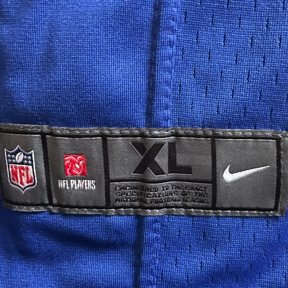 Like new NFL Buffalo Bills Football Jersey - Picture 4 of 9